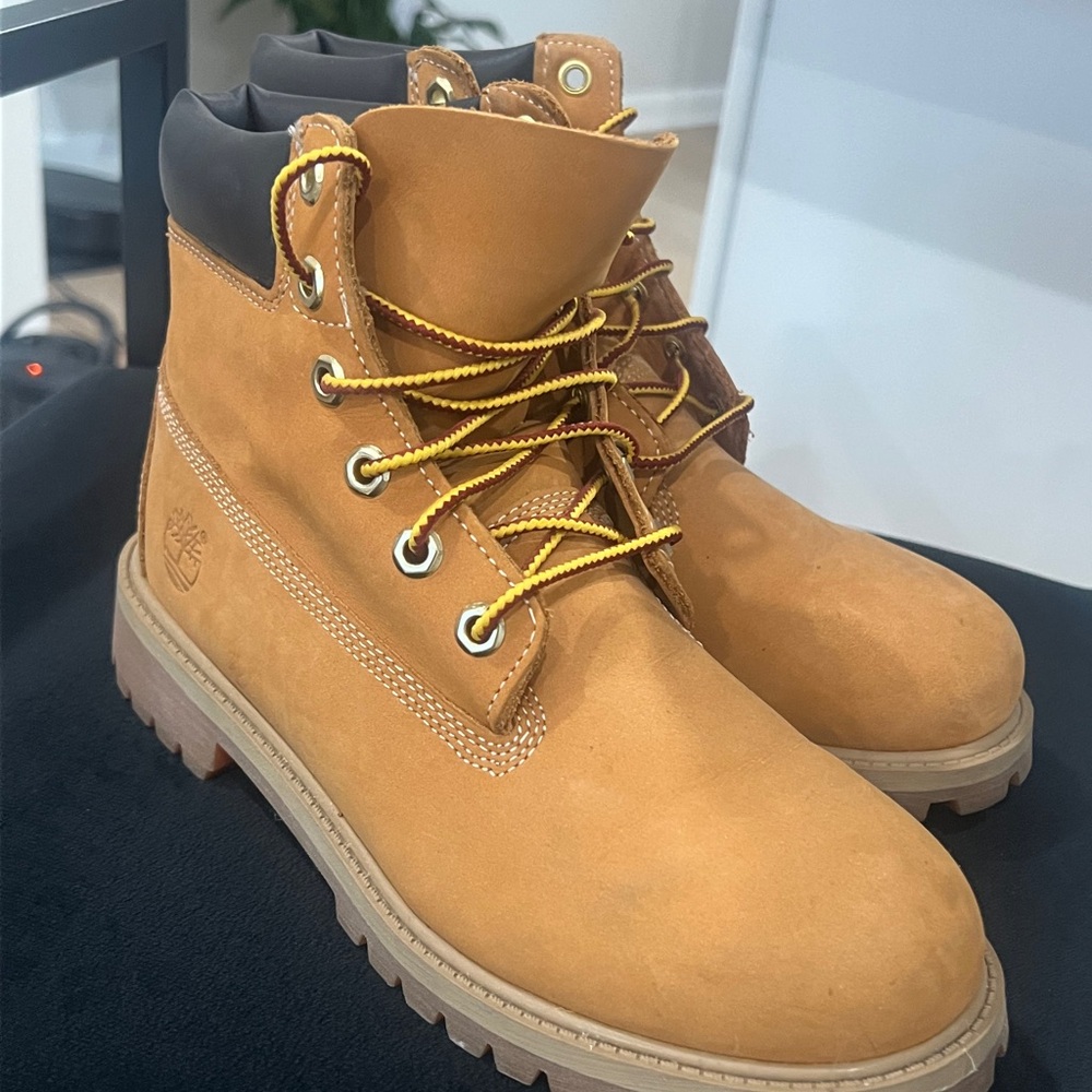 Timberland Women’s Wheat Nubuck Boots